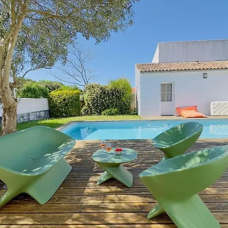 Βίλα Superbe Avec Piscine Dans Le Village