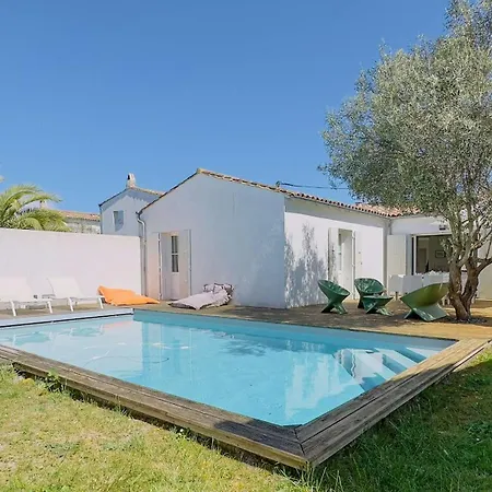 Superbe Avec Piscine Dans Le Village Villa